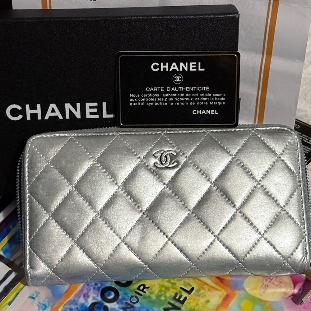 CHANEL Zip Around Long Quilted Leather Wallet. Priced to sale - Picture 2 of 13